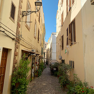 Surroundings: Alghero, old town - Photo: NetFabric Web Solutions