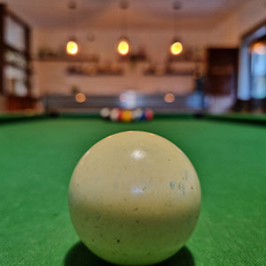 Services: Pool table